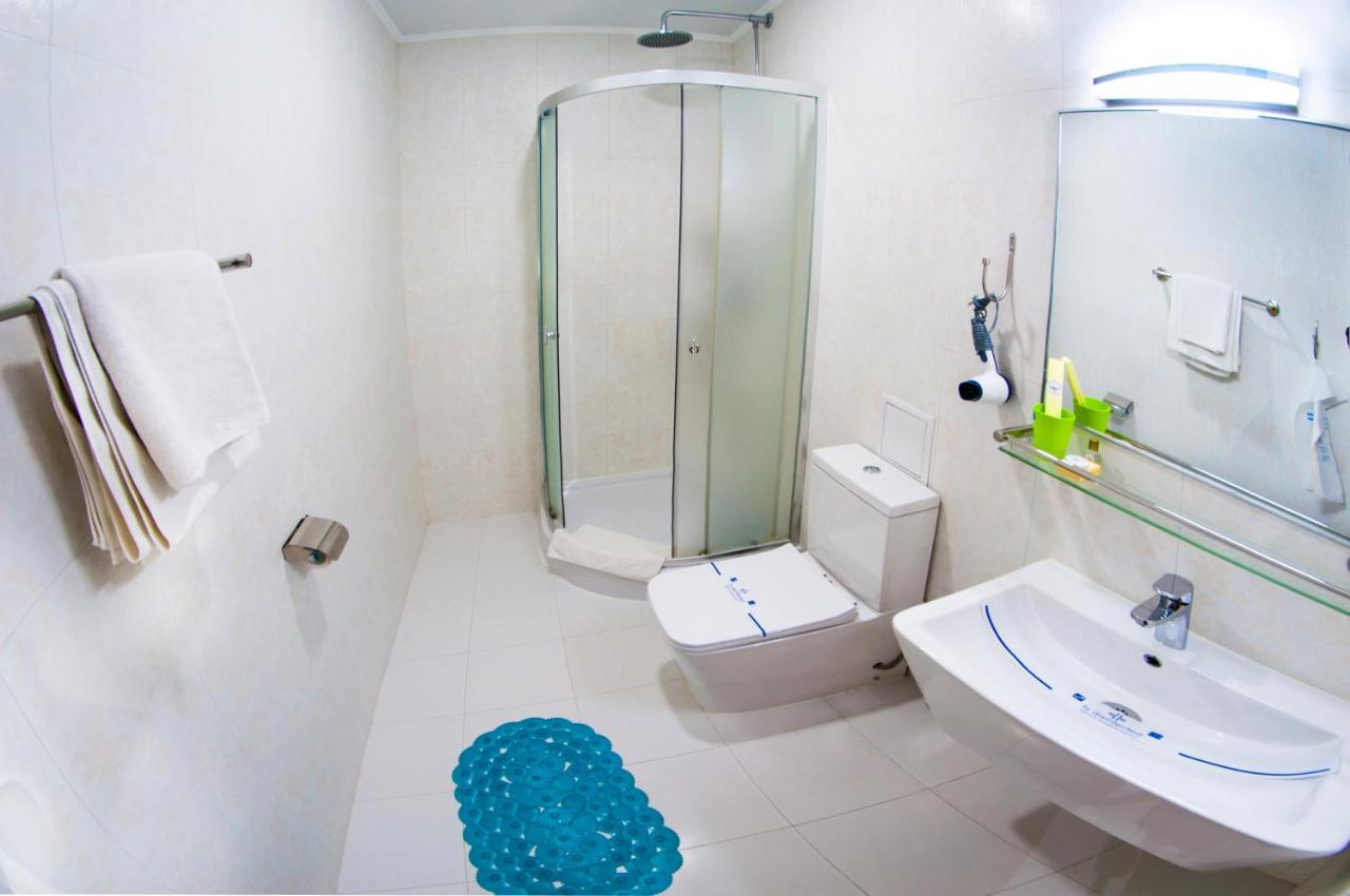 Antwo-Hotel Harkiv Oda fotoğraf